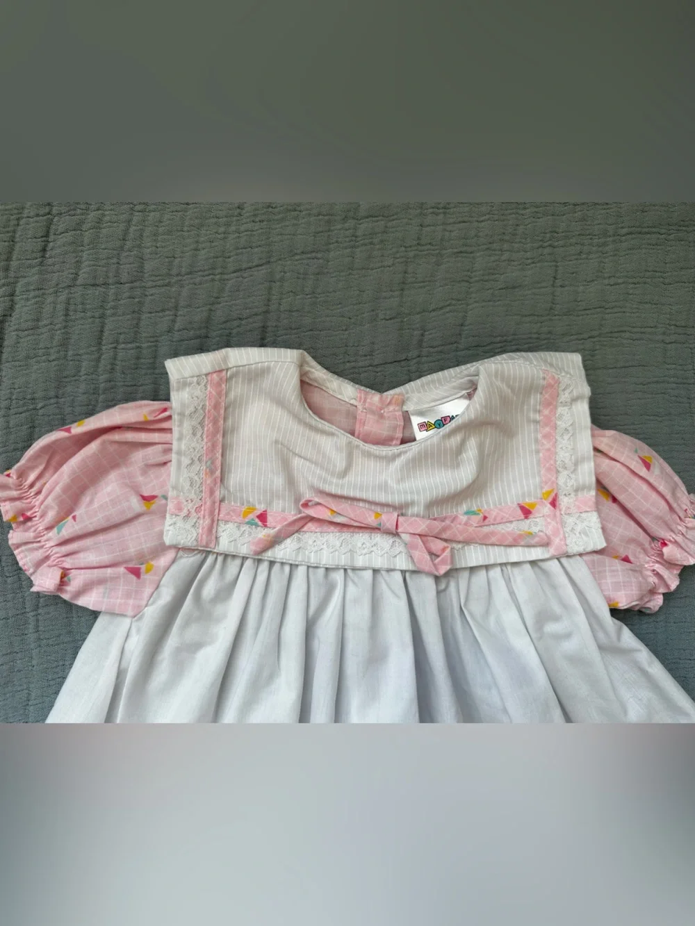 Vintage Mayfair baby girl Pink & White Bow-Detail Dress with bib neckline